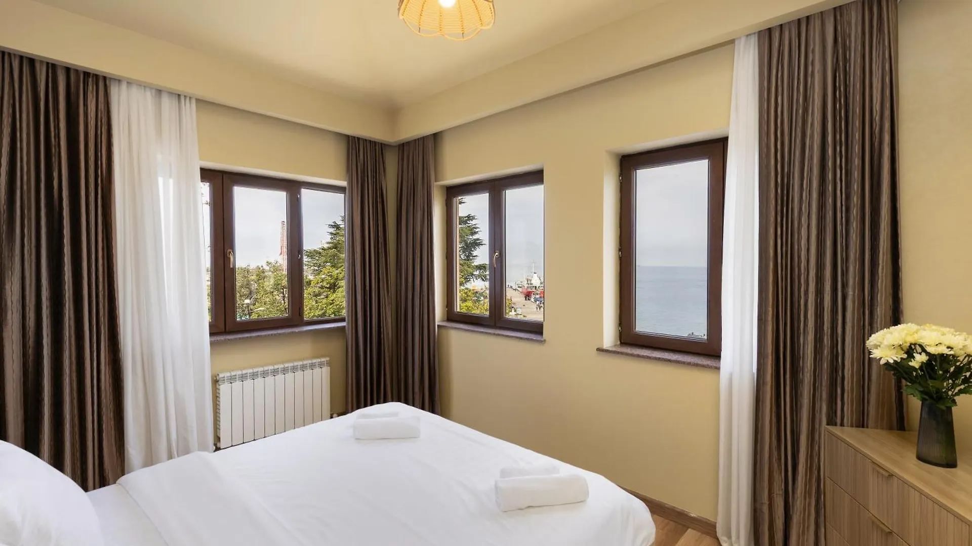 Acord Hotel & Balcony Batumi