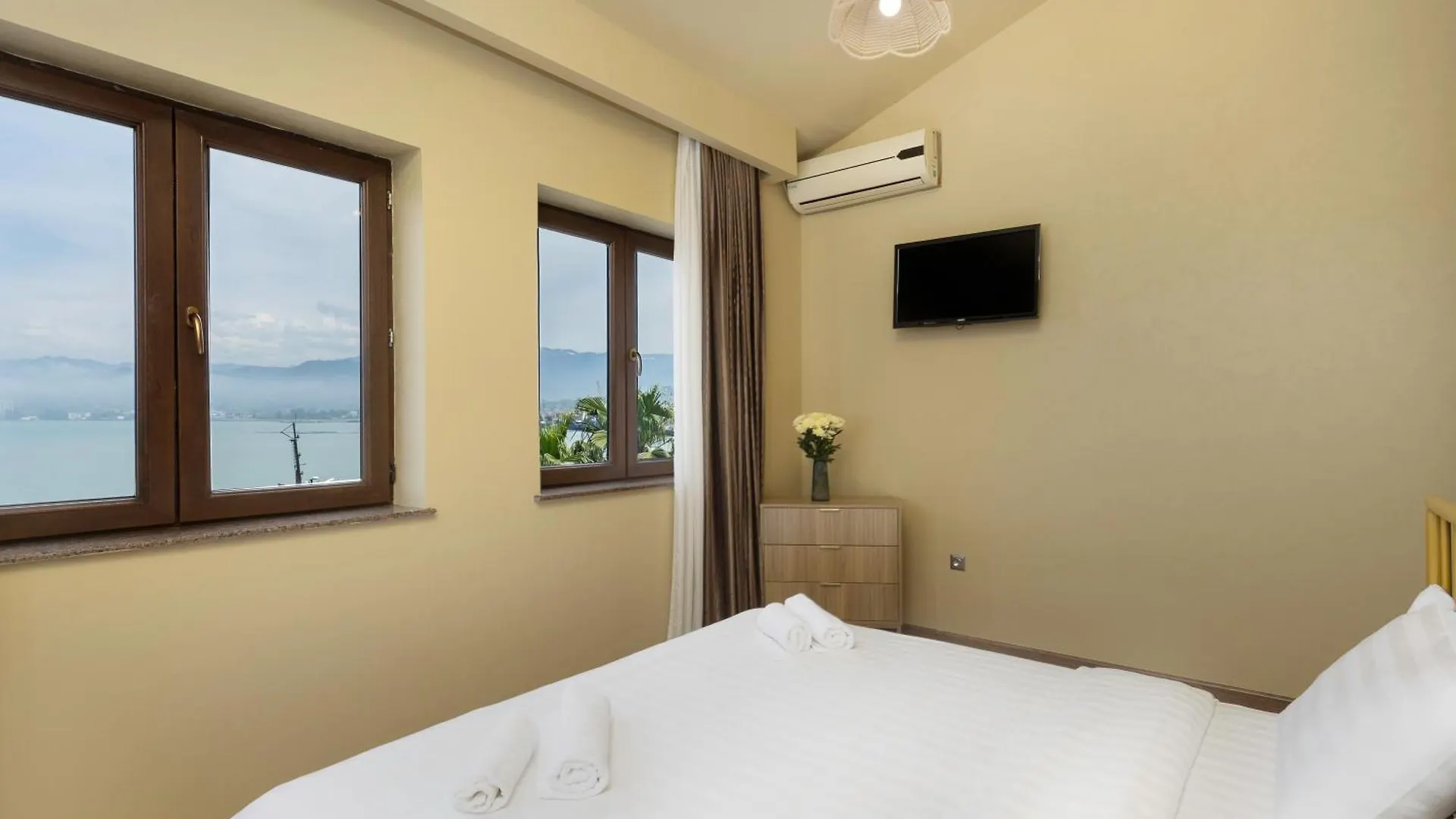 Acord Hotel & Balcony Batumi