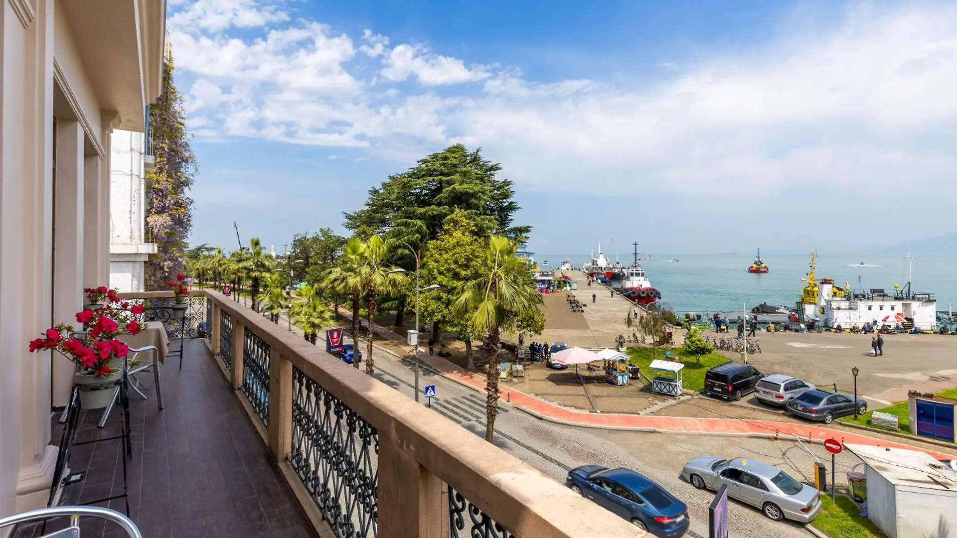 Acord Hotel & Balcony Batumi